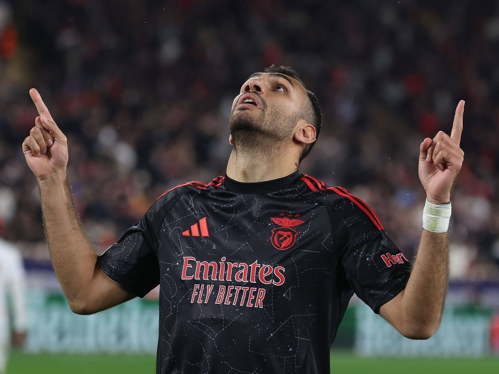 满冠官方网站 -风云突变本菲卡加时末段更衣室发声，英超版图或变，引发热议，阵容厚度经受考验的简单介绍