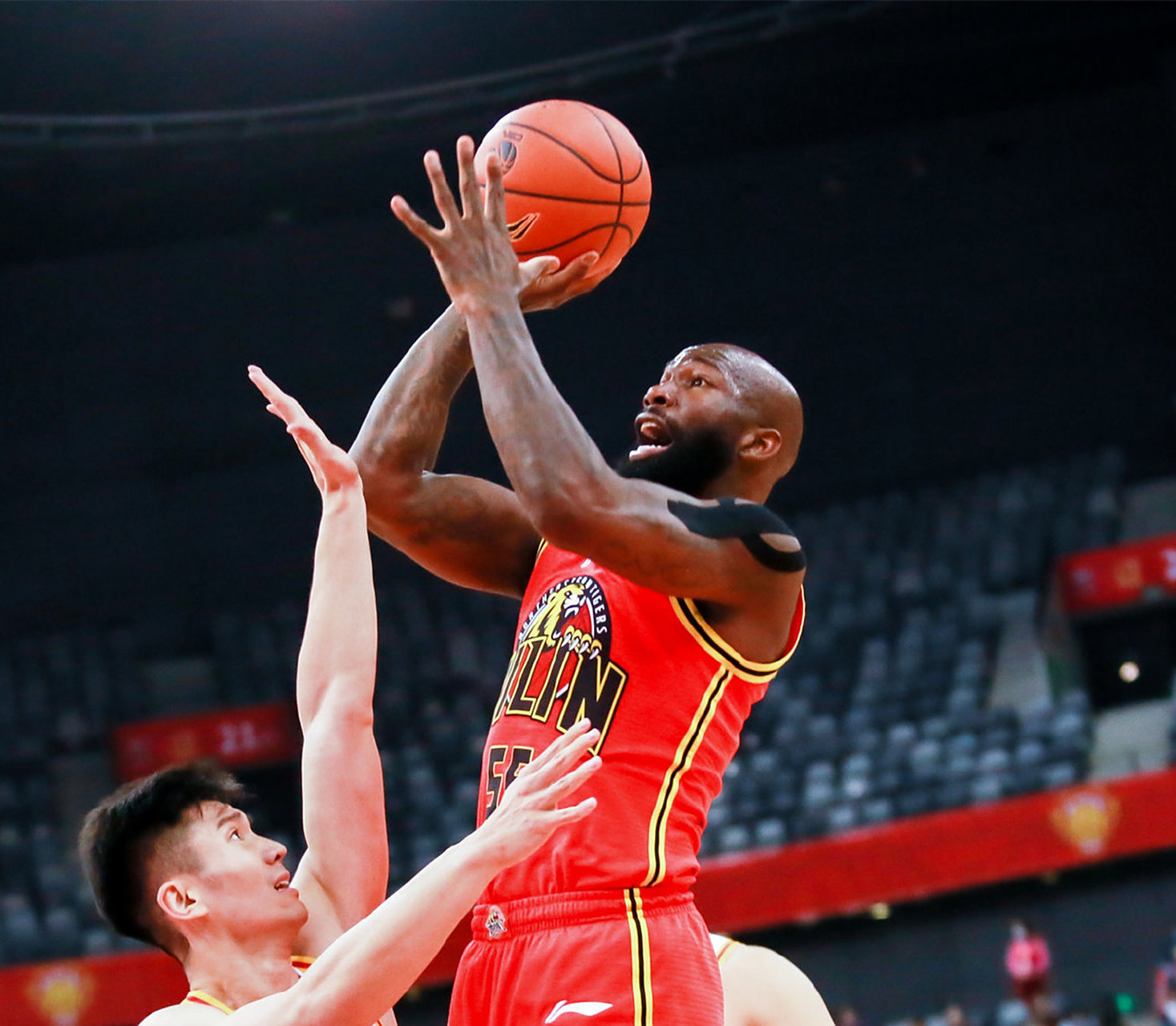 满冠在线入口 -新疆广汇今晨止住颓势；志在NBA总决赛名次提升；管理层满意；球探报告显示潜力的简单介绍